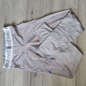 Nike Girl's Leggings